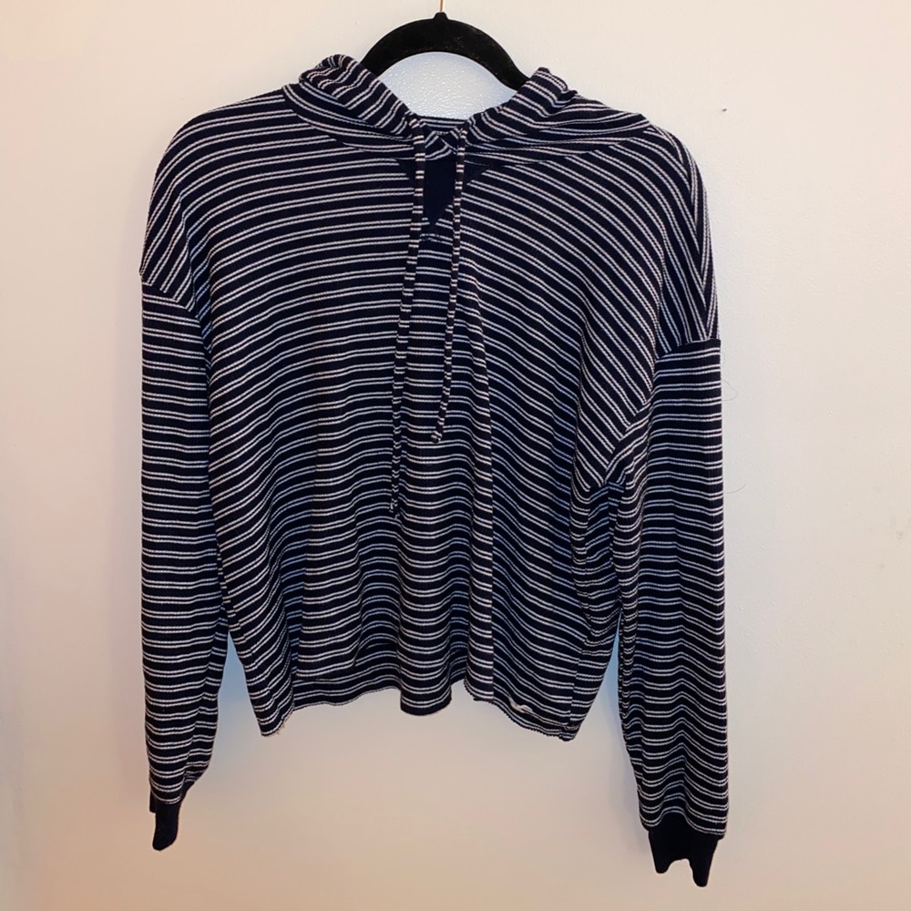 HOLLISTER CROPPED HOODIE